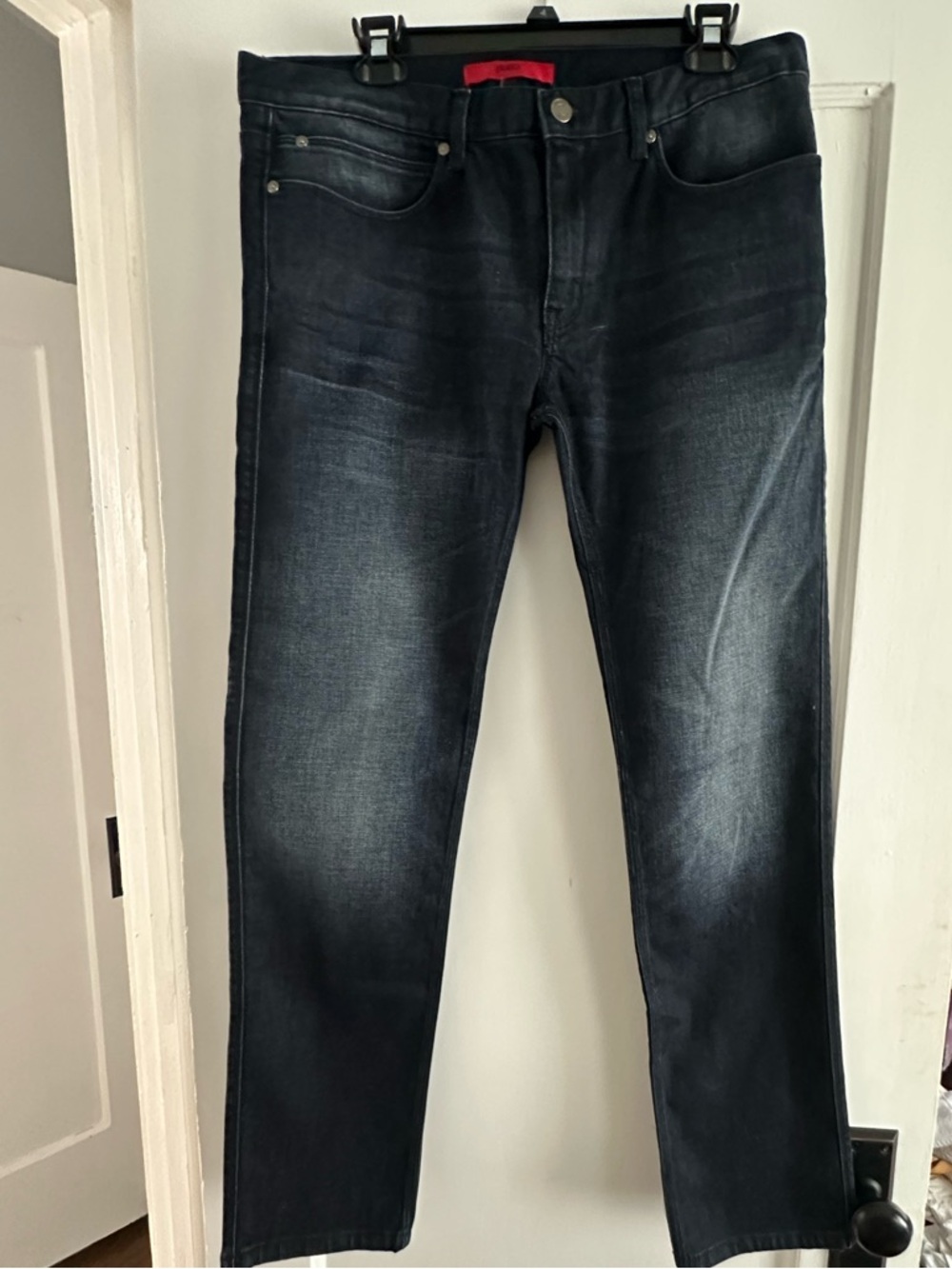 HUGO Men's Slim Straight Jeans in Dark Blue Wash